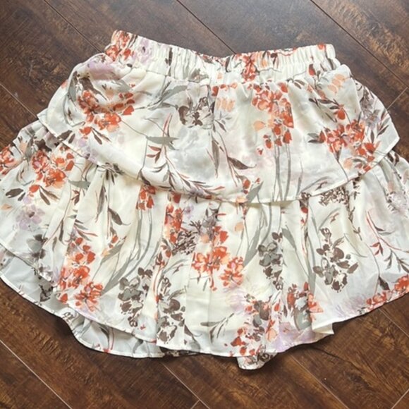 Skirt - Picture 1 of 3